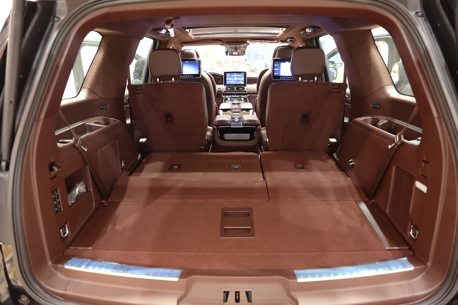 Interior Image for  Lincoln Navigator Presidential 2021