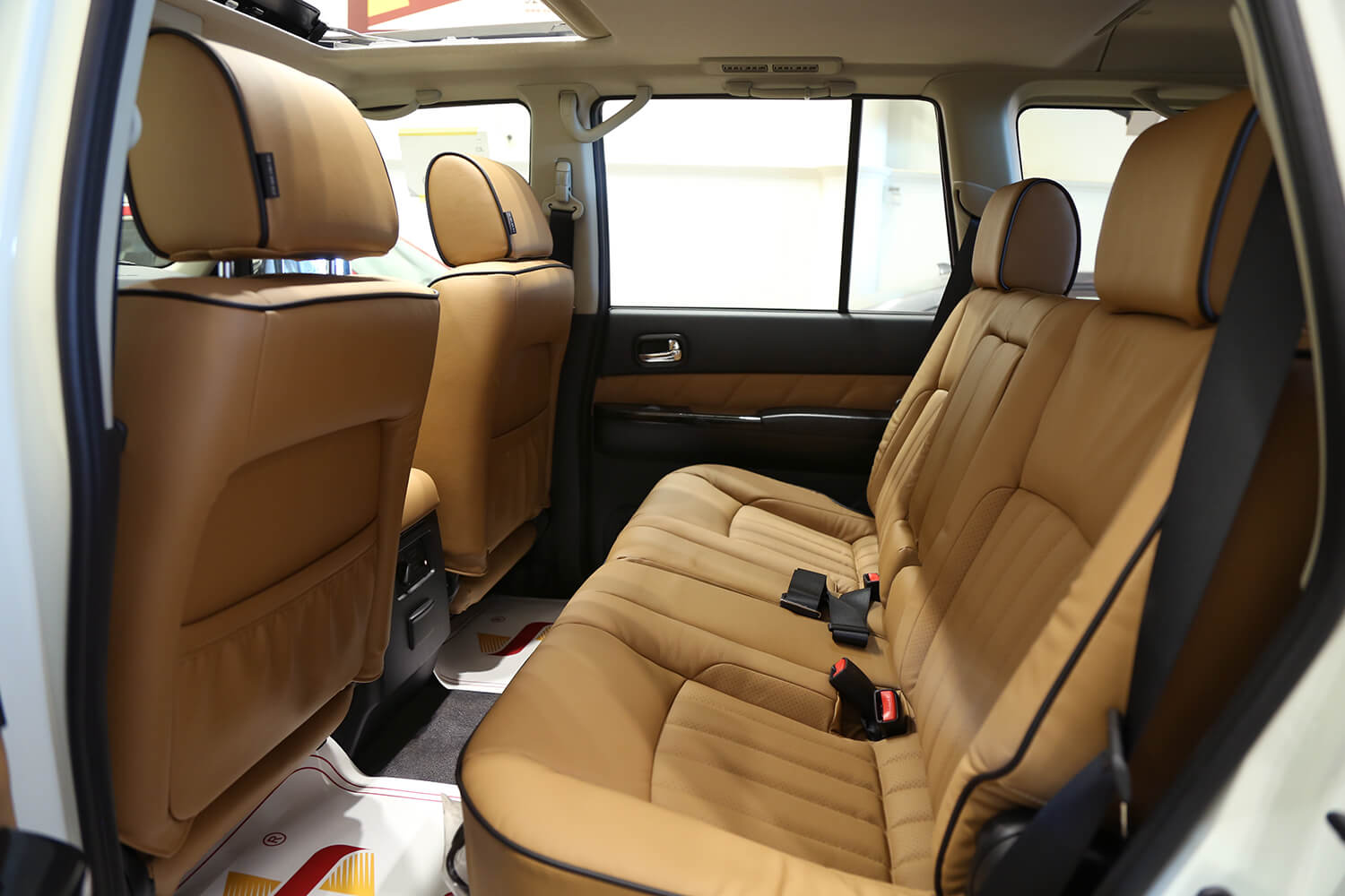 nissan patrol super safari 2022 interior