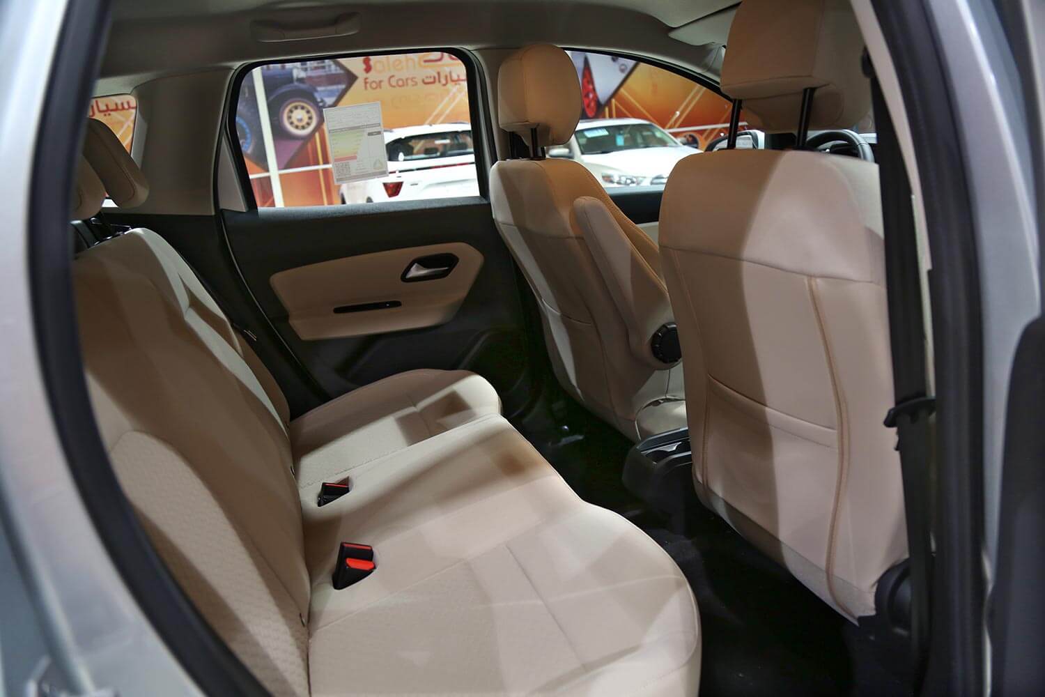 صورة داخلية للسيارة  رينو داستر SE 4X4 2020