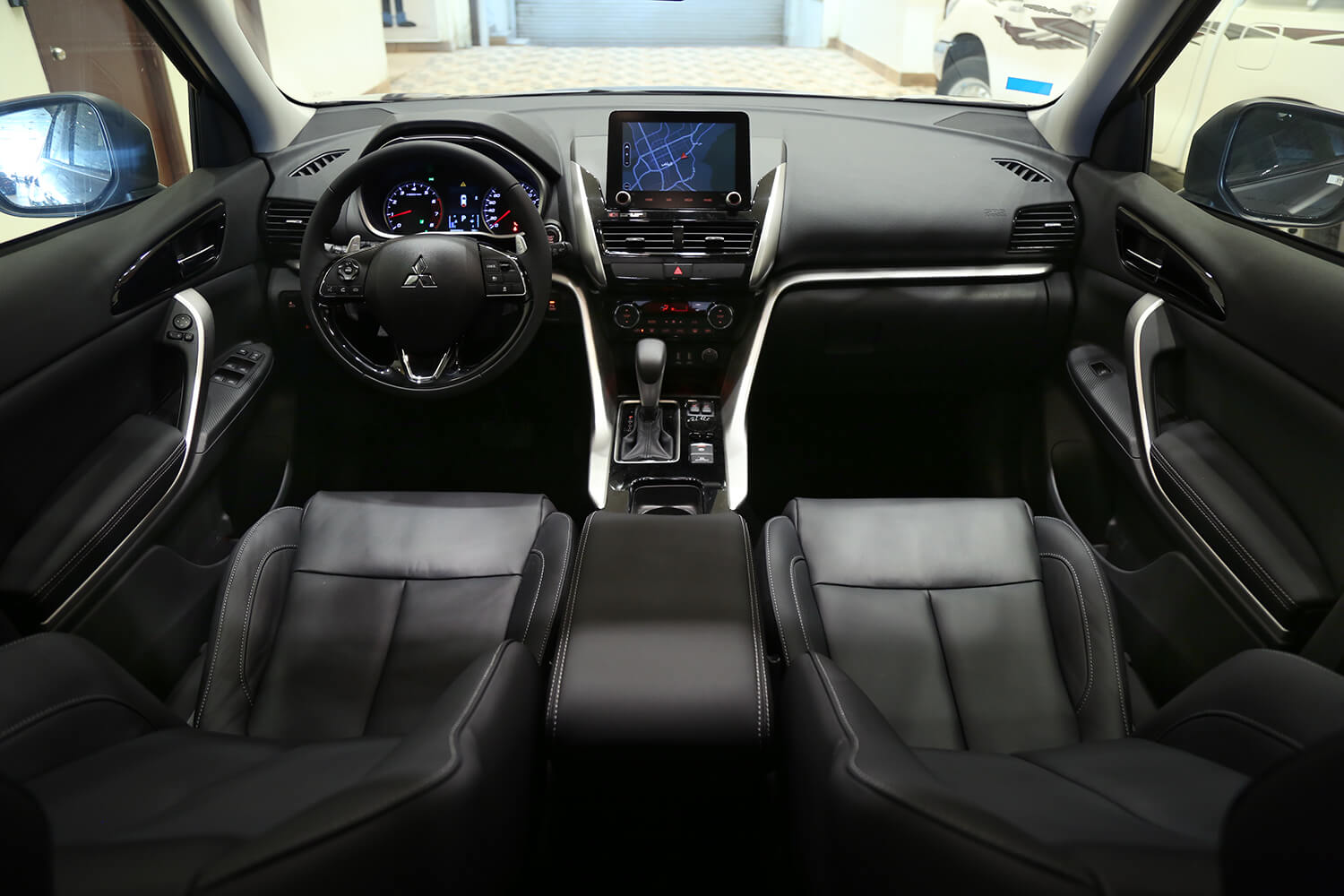 صورة داخلية للسيارة  ميتسوبيشي اكليبس كروس GLS 2021