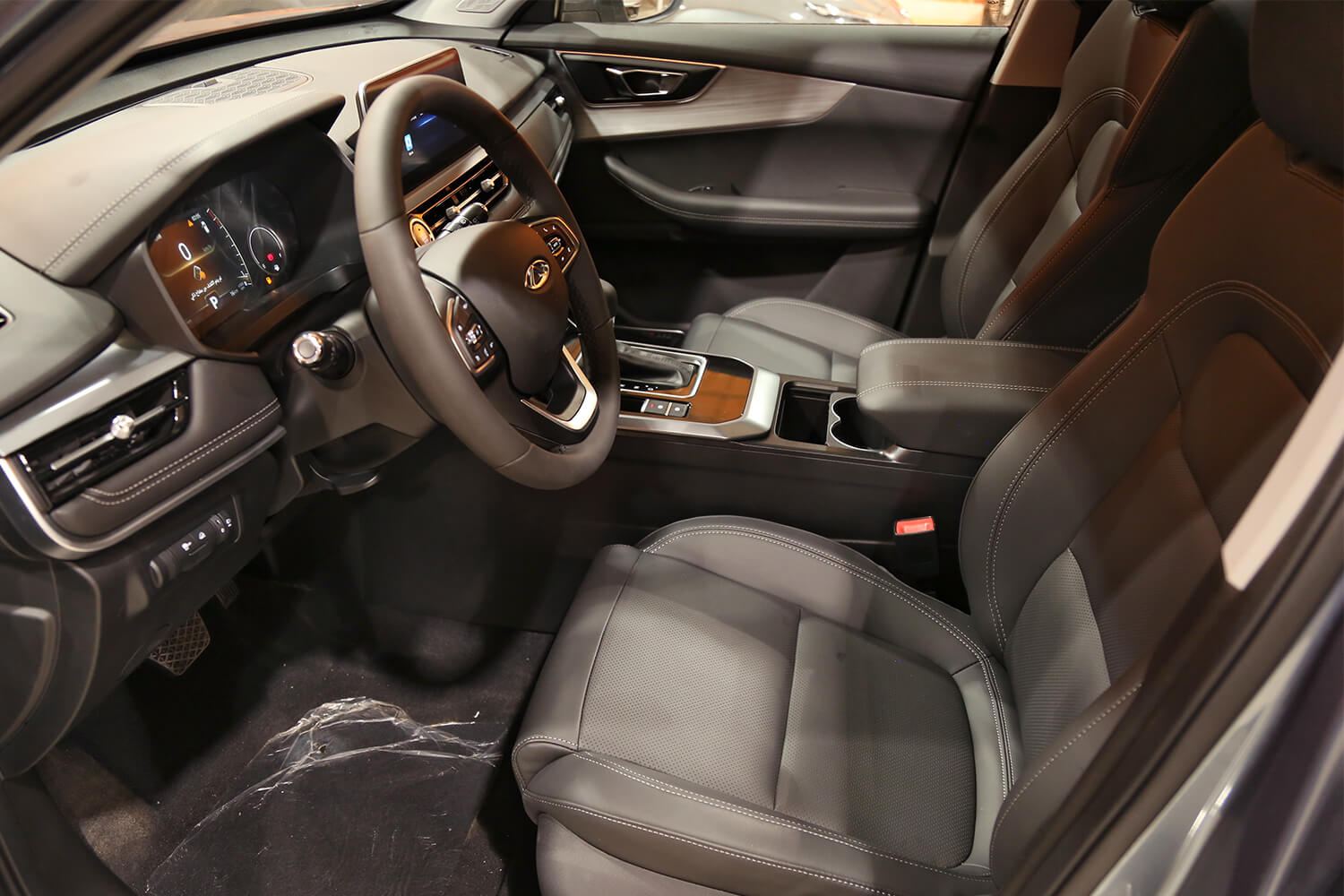 صورة داخلية للسيارة  شيري تيقو 4-برو Luxury 2022