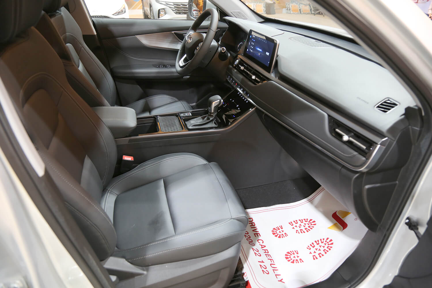 صورة داخلية للسيارة  شيري تيقو 4-برو Luxury 2023